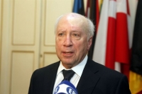 Νίμιτς: Η πρότασή μου ενισχύει την ταυτότητα και το έθνος της πΓΔΜ