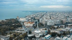 Ρεπορτάζ Politic – Νέα μέτρα: Οργή και απογοήτευση σε λιανεμπόριο και εστίαση (vid)