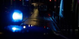 Θεσσαλονίκη: Άγρια συμπλοκή στην Καμάρα – Τους επιτέθηκαν με μπουκάλια για χρήματα και ένα κινητό