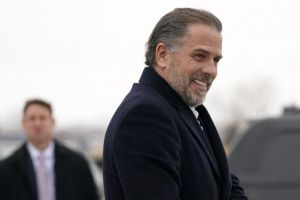 Χάντερ Μπάιντεν: Ποινική δίωξη για παράβαση του νόμου περί όπλων