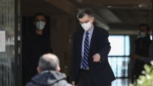 Die Zeit: Ποιος ήταν ο ρόλος του Σωτήρη Τσιόδρα στην αντιμετώπιση του κορωνοϊού