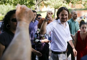 Ισπανία - Τρίτη δύναμη οι Podemos, μπροστά ο Ραχόι χωρίς αυτοδυναμία