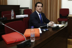 Γεωργιάδης: Ένας μάρτυρας εμπλέκει την Novartis με την τρόικα