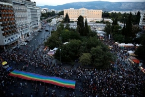 Μαζικό και πολύχρωμο το Athens Pride του 2017