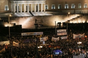 Το «όπλο» της πλατείας και η ανησυχία της Ευρώπης