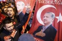 Στρατηγική στροφή ή παροδική προεκλογική κρίση;