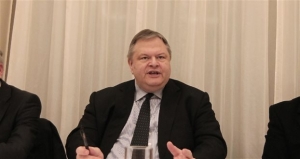 Βενιζέλος: «Το ΠΑΣΟΚ είναι ο εγγυητής της σταθερότητας»