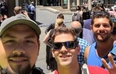 Οργή προκαλούν οι selfies τουριστών έξω από το καφέ στο Σίδνεϊ