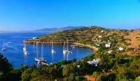 Προσφορά ιατρικού εξοπλισμού στο νησί Μαράθι