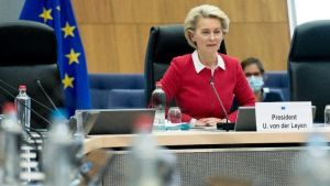 Φον ντερ Λάιεν: «Θα πολεμήσουμε αδιάκοπα την τρομοκρατία, μαζί»