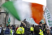 Το ιρλανδικό Σιν Φέιν στηρίζει τον ΣΥΡΙΖΑ