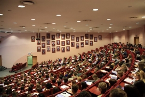 Με ποιες πολιτικές η Ελλάδα θα μπορούσε να προσελκύσει πάνω από 100.000 φοιτητές