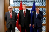 Κομισιόν: Θέλουμε να συνεχίσουμε τη συνεργασία με την Τουρκία