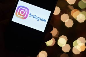 Instagram: Θέλει να μαντεύει την ηλικία των χρηστών
