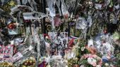 Αλεξάνδρειος Αποχαιρετισμός: Η κηδεία του Αλέν Ντελόν στο κτήμα του Ντουσί