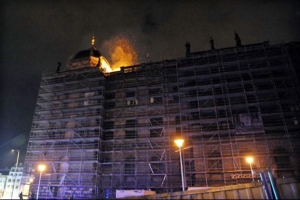 Τσεχία: Καταστράφηκε μέρος της σκεπής του Eθνικού Mουσείου