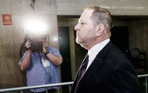 Χάρβεϊ Γουάινσταϊν: Ο ατιμασμένος παραγωγός στρέφει τα βέλη του κατά των New York Times για την υπόθεση Μπαλντόνι