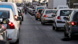 Ουρές χιλιομέτρων στον Κηφισό λόγω τροχαίου ατυχήματος
