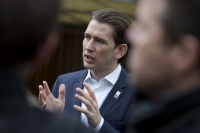 Σκληρή στάση κατά της Αθήνας από χώρες της ΕΕ για το προσφυγικό