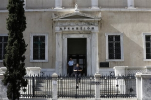 Κεκλεισμένων των θυρών συνεδριάζει το ΣτΕ για τις άδειες