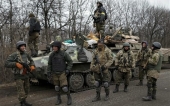 Ουκρανία: Αποσύρει τα βαρέα όπλα ο κυβερνητικός στρατός