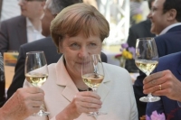 Γερμανία: Ανεβαίνουν Ευρώπη-Μέρκελ, πέφτουν οι λαϊκιστές λόγω Brexit