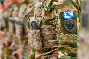 Τα στρατόπεδα που κλείνουν και συγχωνεύονται σε πρώτη φάση