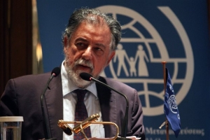 Διαψεύδει ο Γ.Πανούσης πληροφορίες περί διαφοροποίησης για το δημοψήφισμα