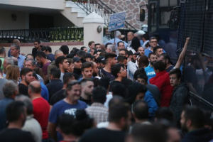 Βουλή: Αντιπαράθεση για την επίσκεψη Τσίπρα στη Λέσβο