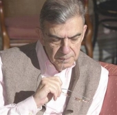 Μένης Κουμανταρέας: «Γράφω καλύτερα μετά από ασωτίες και απιστίες»