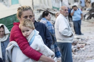 Πάνω από 60 νεκροί, δεκάδες αγνοούμενοι από τον φονικό σεισμό στην κεντρική Ιταλία