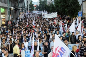 Κουτσούμπας: Ο ελληνικός λαός δεν έχει δοκιμάσει ακόμη τη δύναμή του