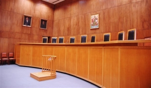Αντιδρούν οι δικαστικοί στο πάγωμα των ειδικών μισθολογίων
