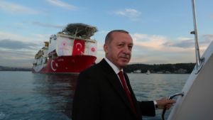 Ερντογάν κατά πάντων – Αντιτουρκικές διαδηλώσεις στη Λιβύη