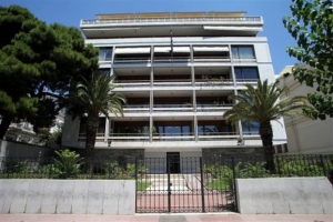 Μειώσεις προϊσταμένων και γενικών διευθυντών στο Δημόσιο