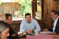 Φόροι και ακατάσχετος λογαριασμός στο τραπέζι παραγωγικών φορέων-Τσίπρα