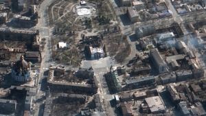 Ουκρανία: Χτυπήθηκε καταφύγιο σε χωριό – 30 παγιδευμένοι