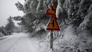 Ασφαλείς μεταφέρθηκαν οι επιβάτες οχημάτων που ακινητοποιήθηκαν λόγω της κακοκαιρίας