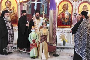 Δυο νέοι Αναγνώστες χειροθετήθηκαν στο Δροσάτο από τον Κιλκισίου κ. Βαρθολομαίο
