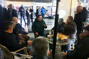 Επίσκεψη Στέφανου Παραστατίδη στο μπλόκο αγροτών, στο Τελωνείο Ευζώνων