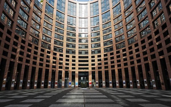 Συνελήφθη για κατασκοπεία μέλος του Ευρωπαϊκού Κοινοβουλίου
