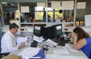 ΥΠΕΣ: Κάτω από τον μέσο όρο της ΕΕ η μισθολογική δαπάνη στο Δημόσιο