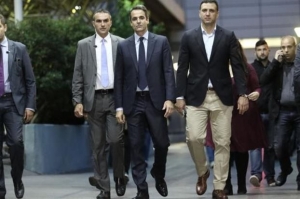 Τον Παπαδήμο επισκέπτεται στον «Ευαγγελισμό» ο Κυριάκος Μητσοτάκης