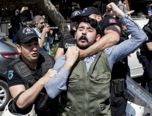 Τουρκία: Συγκρούσεις αστυνομίας - διαδηλωτών που θέλησαν να φτάσουν στην Ταξίμ