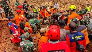 Ινδονησία: Τραγικός απολογισμός με 30 νεκρούς από κατολισθήσεις στην Ιάβα