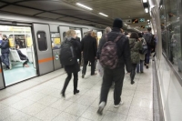 Ανδρας έχασε τη ζωή του στις ράγες του μετρό στον σταθμό Αμπελοκήπων
