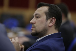 Κόντρα Παππά - Σπυράκη για τα 40 εκατ. υπέρ Διαστήματος