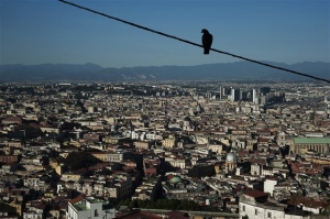 <div>Νάπολη: Κατ' οίκον περιορισμός για 55 άφαντους υπαλλήλους νοσοκομείου</div>