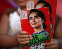 Η Μιανμάρ κάνει το βήμα για ελεύθερες εκλογές