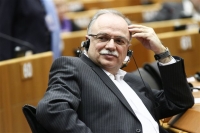 Παπαδημούλης: Χρειάζεται κυβέρνηση προσηλωμένη στις εντολές Τσίπρα